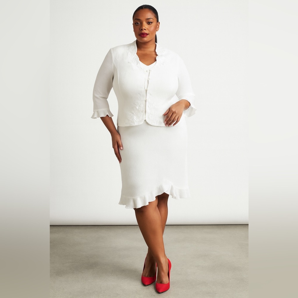 Elegant White Ruffle Hem Skirt